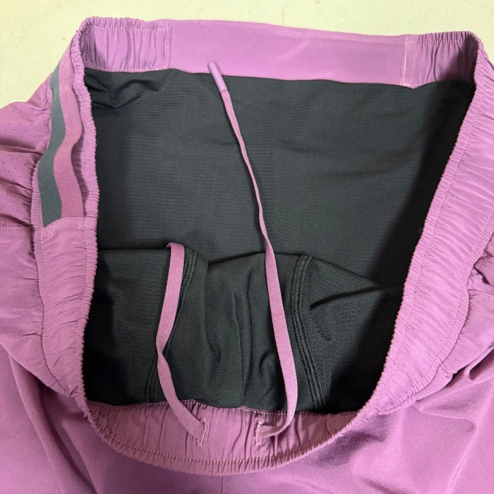 lululemon athletica lightweight athletic